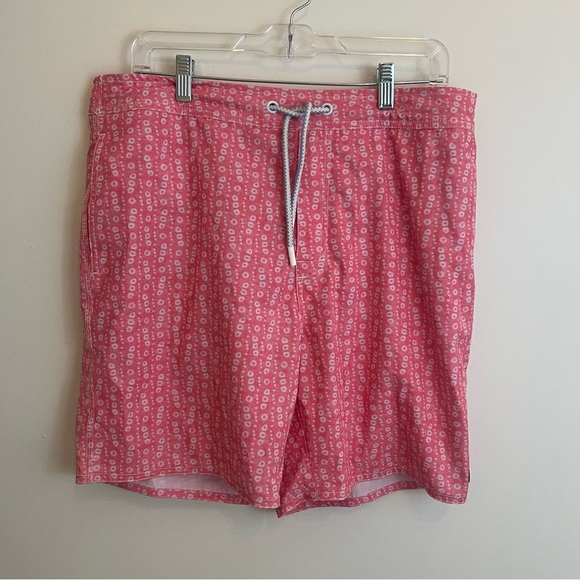 Johnnie-O Marco Swim Trunks 7" Pockets Mesh Lined Azalea Coral Pink Men’s Sz L - Picture 1 of 9
